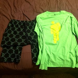 Billie Eilish Pajama set, Womens M